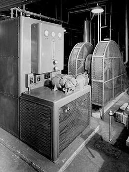 Grede foundries, Milwaukee, WI plant, 1947. An R-750 generator